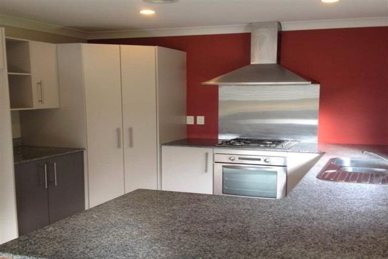 Photo of property in 24 Erlestoke Crescent, Churton Park, Wellington, 6037