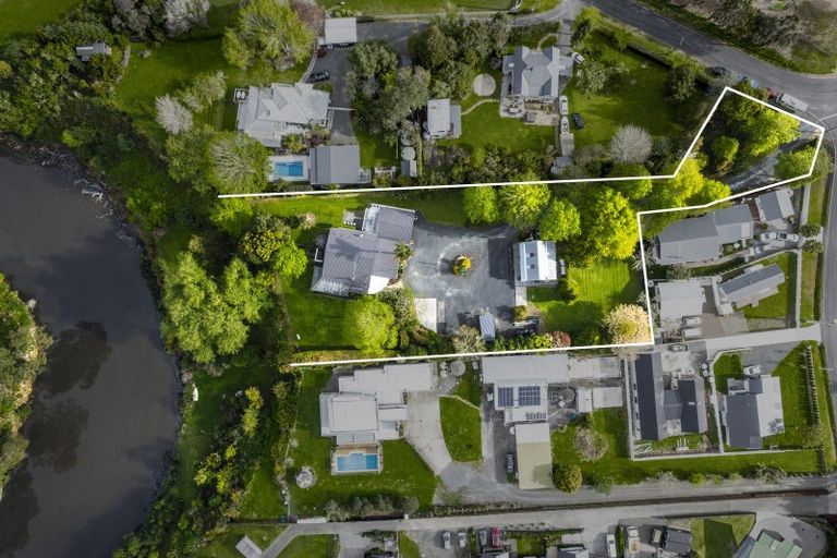 Photo of property in 1 Newton Road, Riverhead, 0820