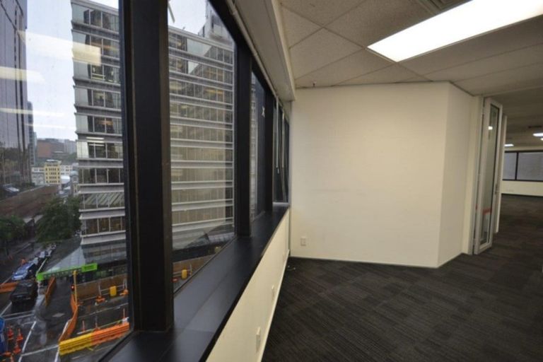 Photo of property in 63 Albert Street, Winton, 9720