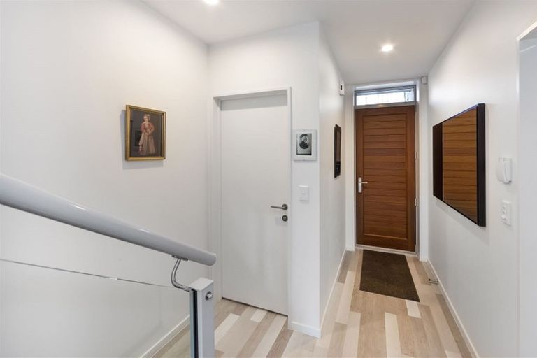 Photo of property in 15 Seager Lane, Hillmorton, Christchurch, 8024