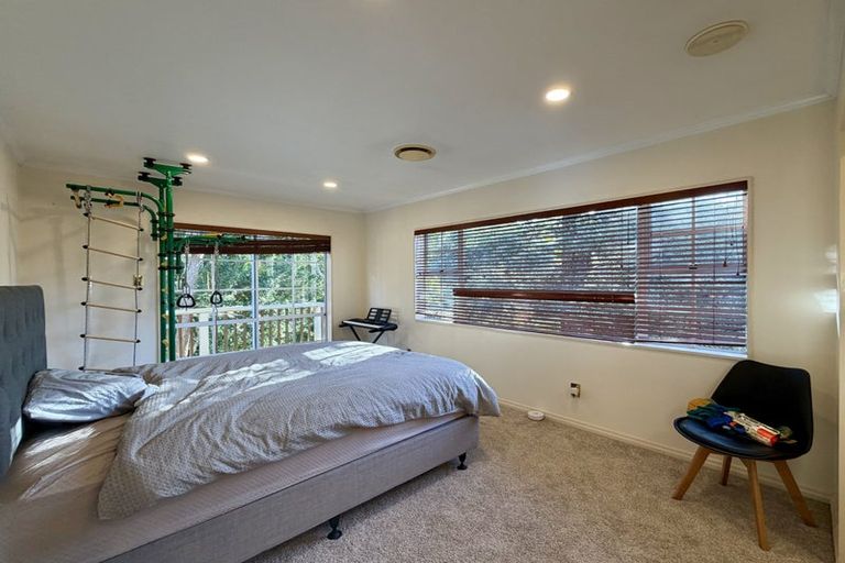 Photo of property in 34 Hythe Terrace, Mairangi Bay, Auckland, 0630
