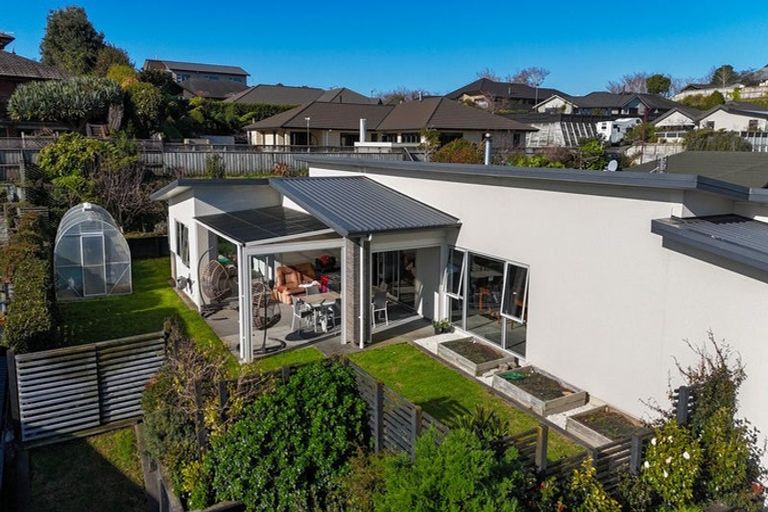 Photo of property in 17 Redwood Crescent, Hurdon, New Plymouth, 4310