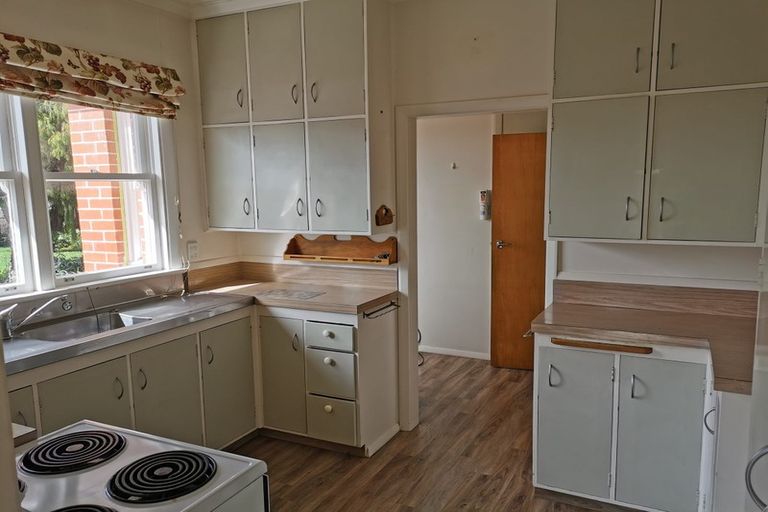 Photo of property in 70 Pine Avenue, Ebdentown, Upper Hutt, 5018