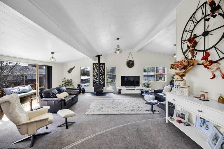 Photo of property in 15 Pukekohatu Street, Waitara, 4320