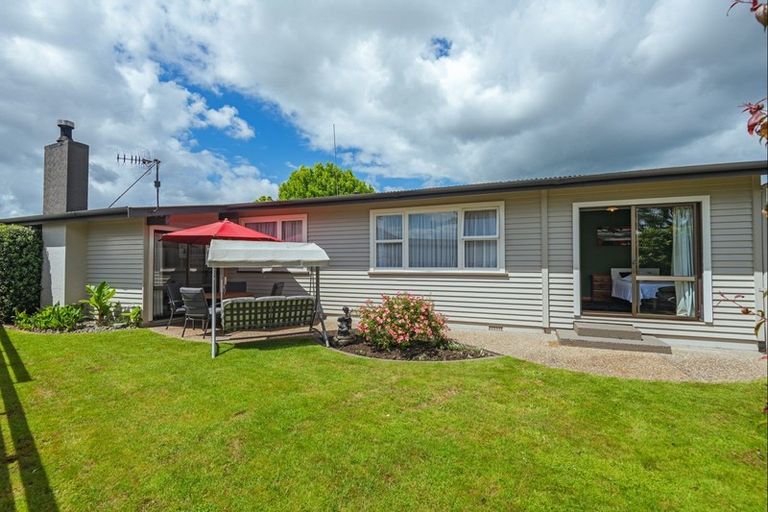 Photo of property in 7 Panako Place, Awapuni, Palmerston North, 4412