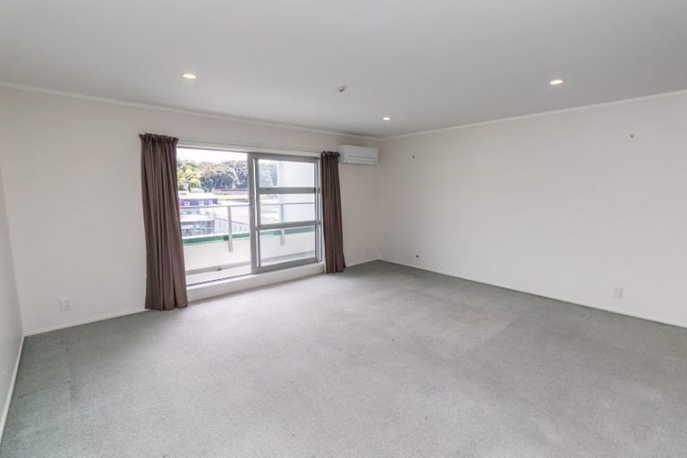 Photo of property in 19/8 Girton Terrace, Mount Cook, Wellington, 6021