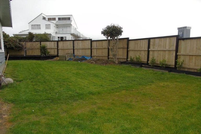 Photo of property in 8 Glen Alton Avenue, Paparangi, Wellington, 6037