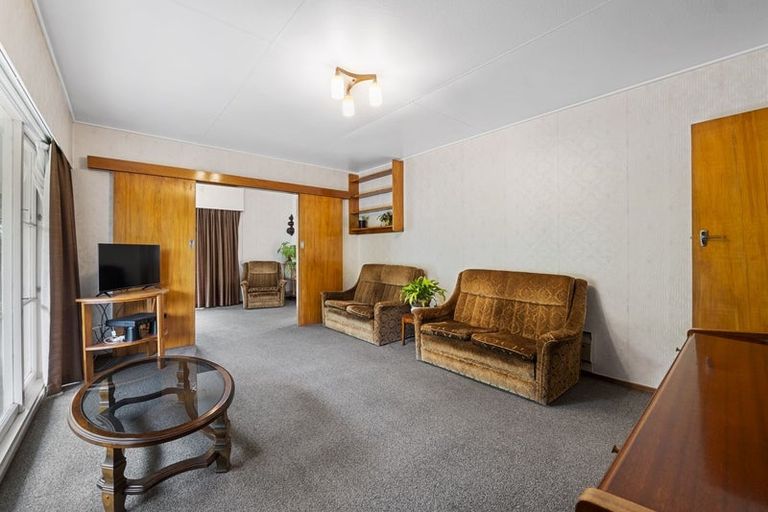 Photo of property in 178 Glover Road, Hawera, 4610