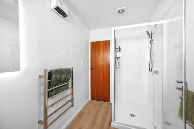 Photo of property in 2/35 Torrens Road, Hillmorton, Christchurch, 8024