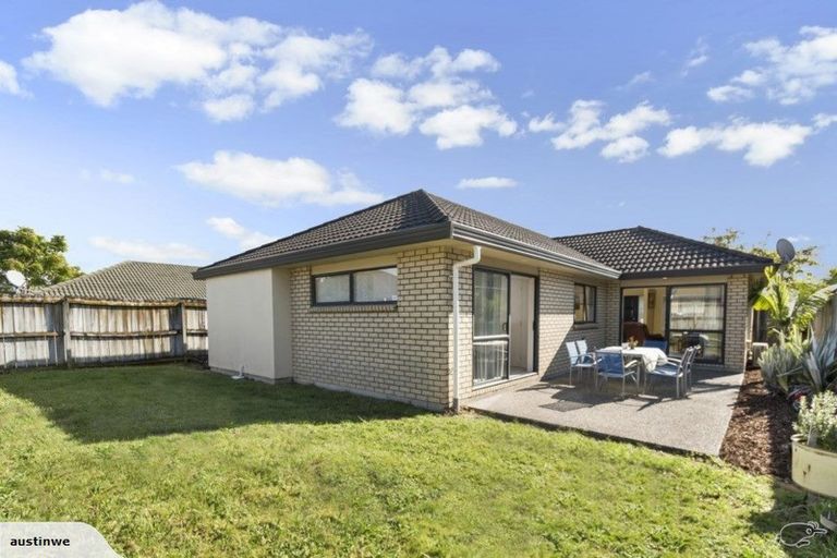 Photo of property in 4a Marlon Lane, East Tamaki, Auckland, 2016