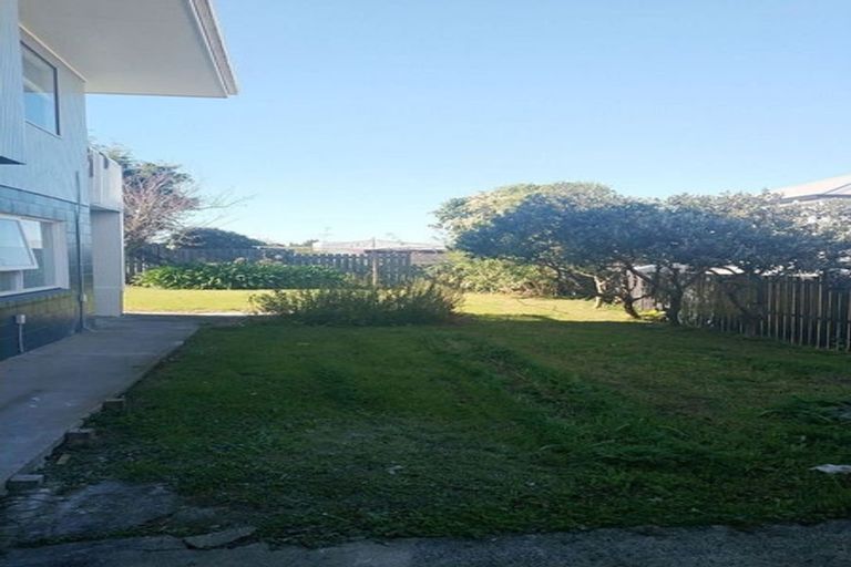 Photo of property in 1/77 Stanaway Street, Hillcrest, Auckland, 0627