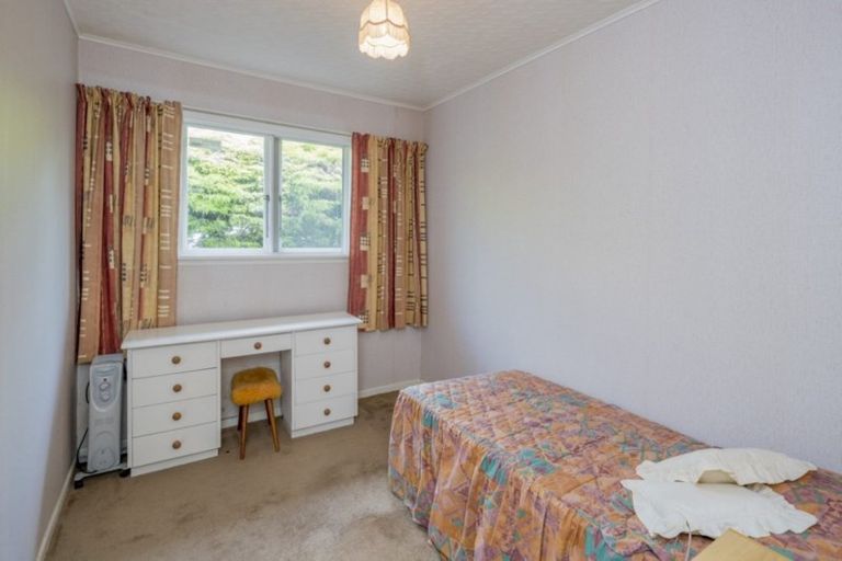 Photo of property in 36 Rangihiroa Street, Waikanae Beach, Waikanae, 5036