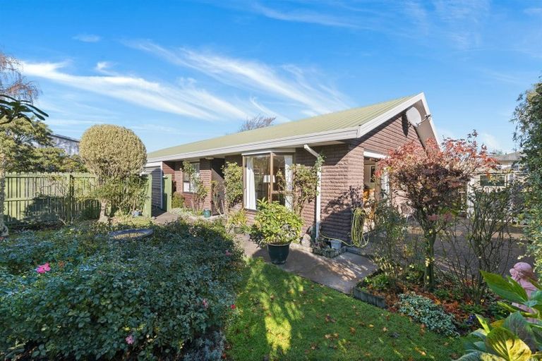 Photo of property in 2/68 Somerfield Street, Somerfield, Christchurch, 8024