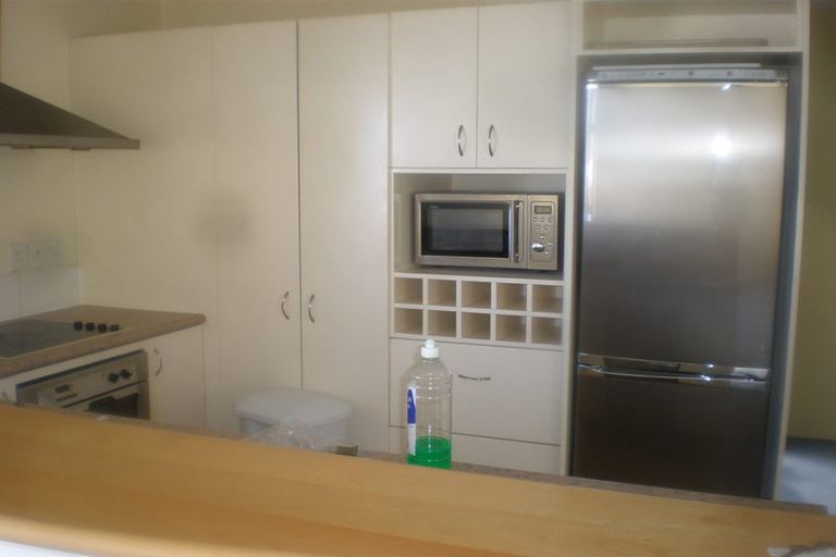 Photo of property in Terrace Garden Apartments, 14c/120 The Terrace, Wellington Central, Wellington, 6011