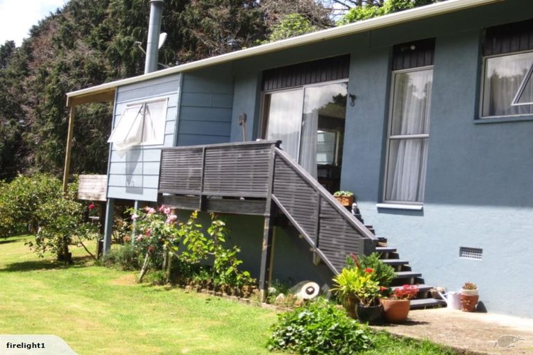 Photo of property in 95 Cornwallis Road, Cornwallis, Auckland, 0604