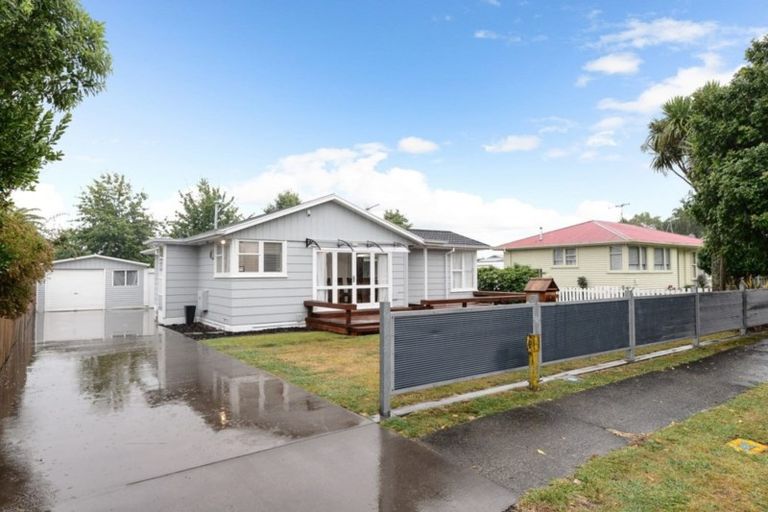 Photo of property in 8 Seamer Place, St Andrews, Hamilton, 3200