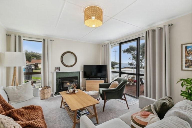 Photo of property in 20 Matatiro Street, Titahi Bay, Porirua, 5022