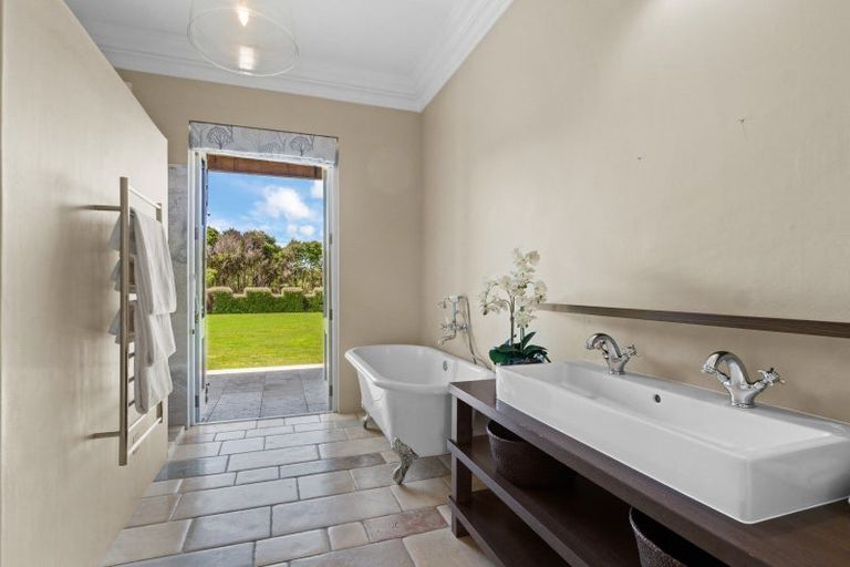 Photo of property in 184 North Road, Clevedon, Papakura, 2582