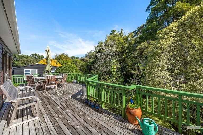 Photo of property in 2 Lady Bell Grove, Lowry Bay, Lower Hutt, 5013