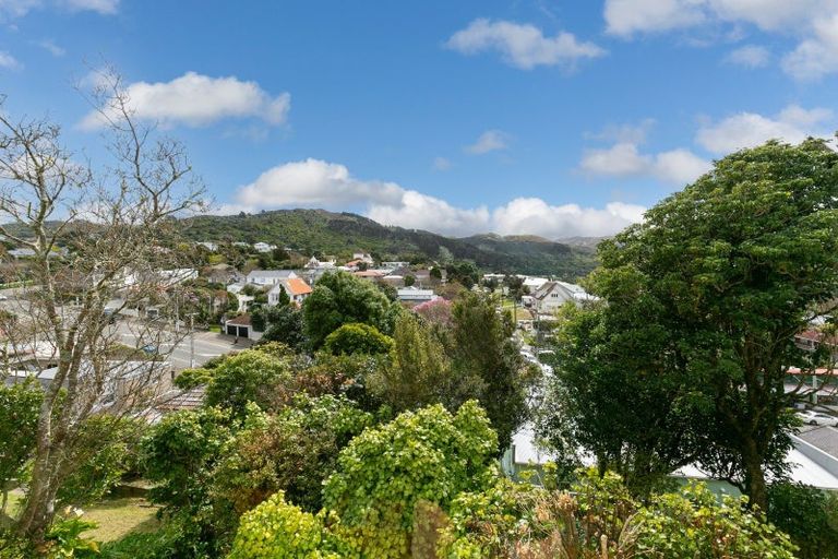Photo of property in 109 Karori Road, Karori, Wellington, 6012