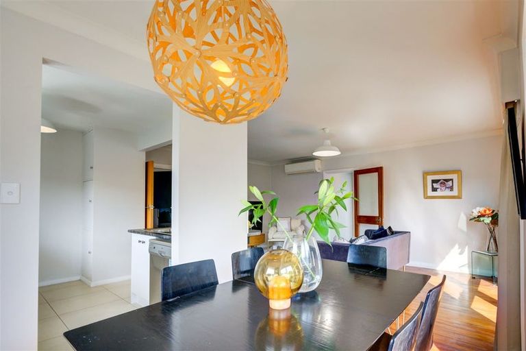 Photo of property in 2/42 Office Road, Merivale, Christchurch, 8014