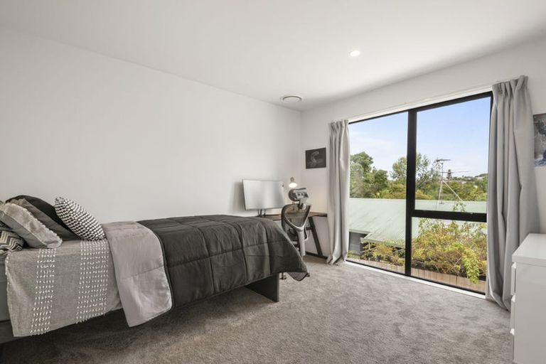 Photo of property in 132a Stapleford Crescent, Browns Bay, Auckland, 0630