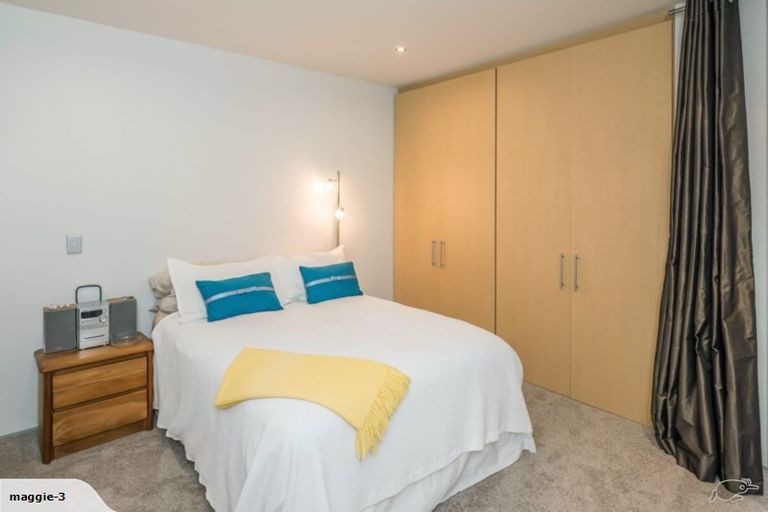 Photo of property in Sanctum Apartment, 10 Ebor Street, Te Aro, Wellington, 6011