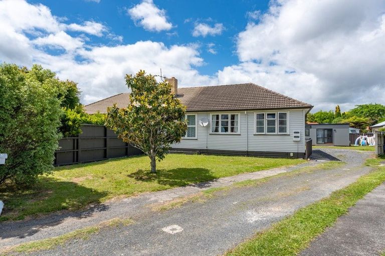 Photo of property in 12 Le Quesne Place, Fairfield, Hamilton, 3214