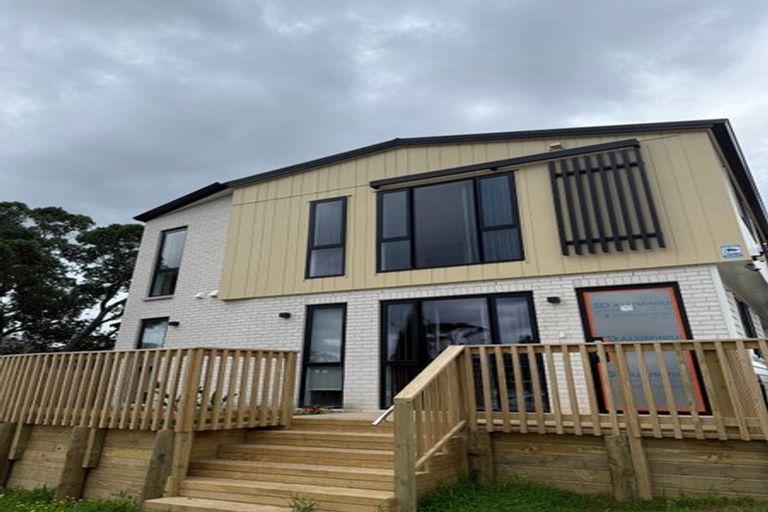 Photo of property in 4 Chatsworth Crescent, Pakuranga Heights, Auckland, 2010