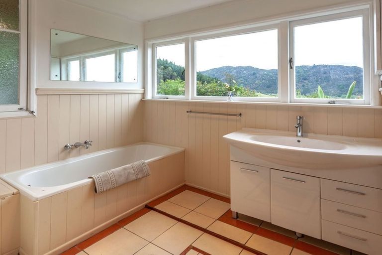 Photo of property in 60 Te Ana Lane, Thames, 3577