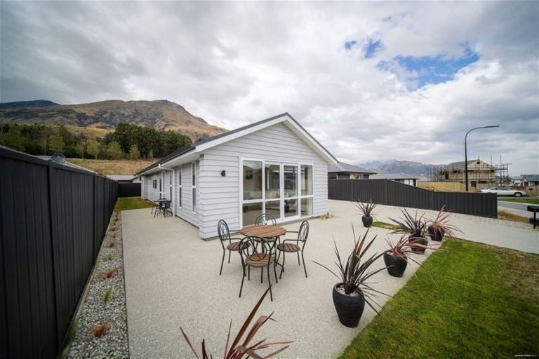 Photo of property in 1 Tudor Lane, Lower Shotover, Queenstown, 9304