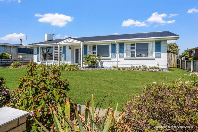 Photo of property in 34 Herbert Avenue, Cloverlea, Palmerston North, 4412