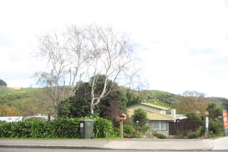 Photo of property in 84 Valley Road, Paraparaumu, 5032
