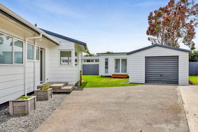 Photo of property in 4 Maralyn Place, Bell Block, New Plymouth, 4312