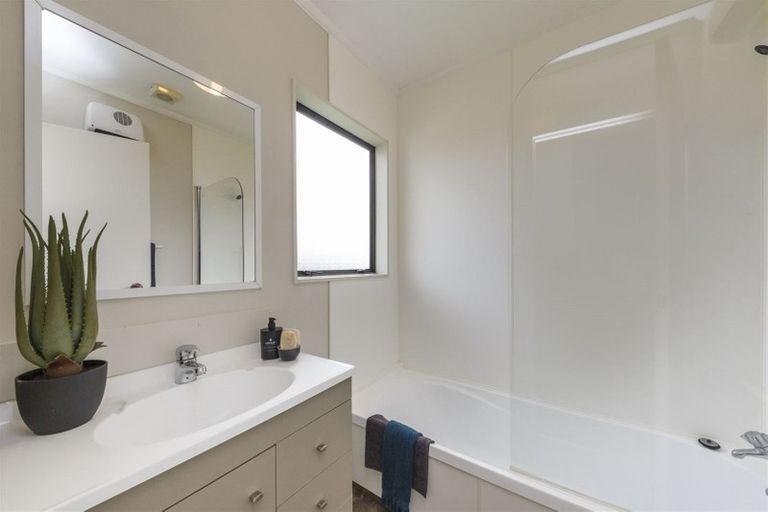 Photo of property in 8a Millar Street, Terrace End, Palmerston North, 4410