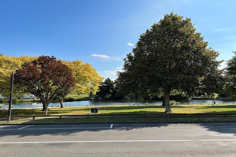 Photo of property in 2 Te Ara Lane, Hokowhitu, Palmerston North, 4410