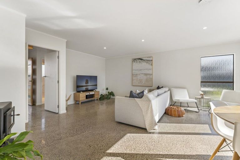 Photo of property in 2/4 Mardi Place, Mount Maunganui, 3116