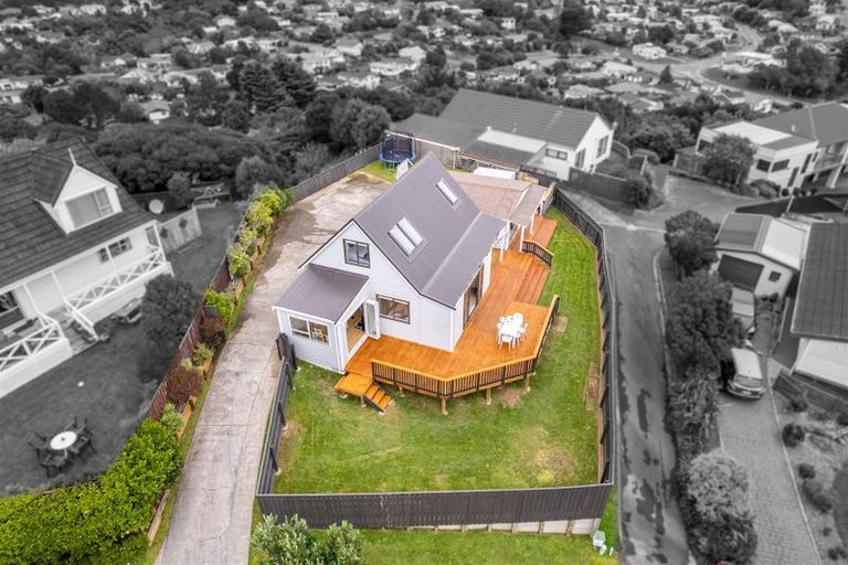 Photo of property in 86 Mercury Way, Whitby, Porirua, 5024