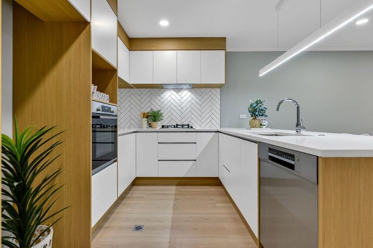 Photo of property in 2/33 Tokerau Drive, Rototuna North, Hamilton, 3210