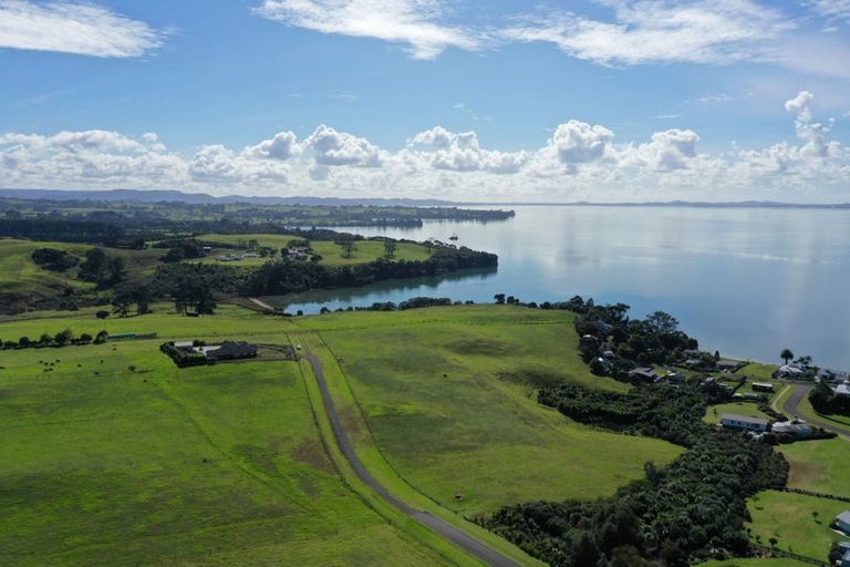 Photo of property in 40 Opoia Drive, Awhitu, 2684