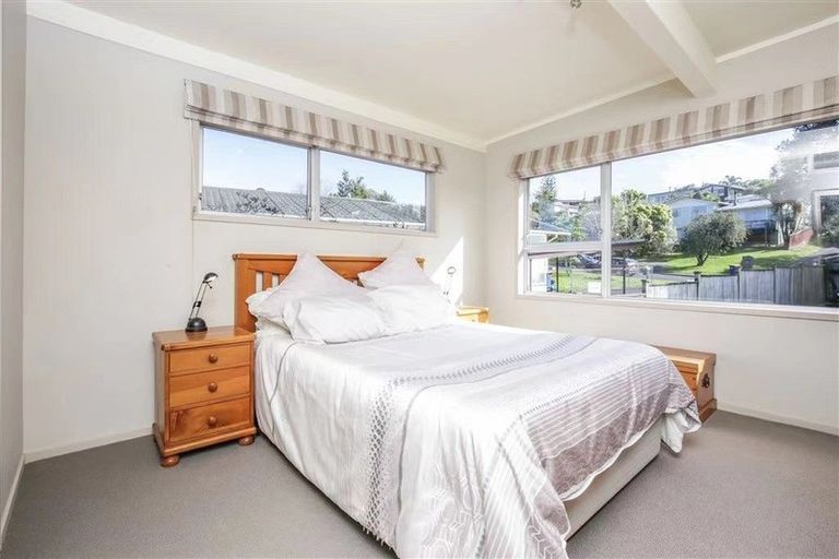 Photo of property in 52 Lynden Avenue, Hillcrest, Auckland, 0627
