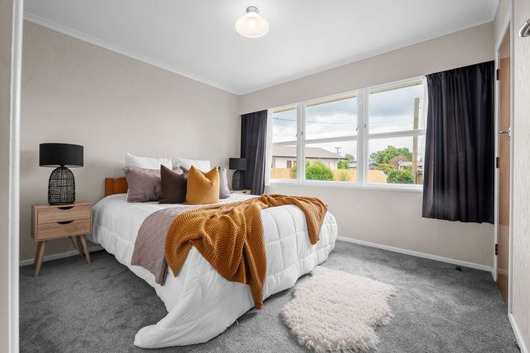 Photo of property in 76 Mears Road, St Andrews, Hamilton, 3200