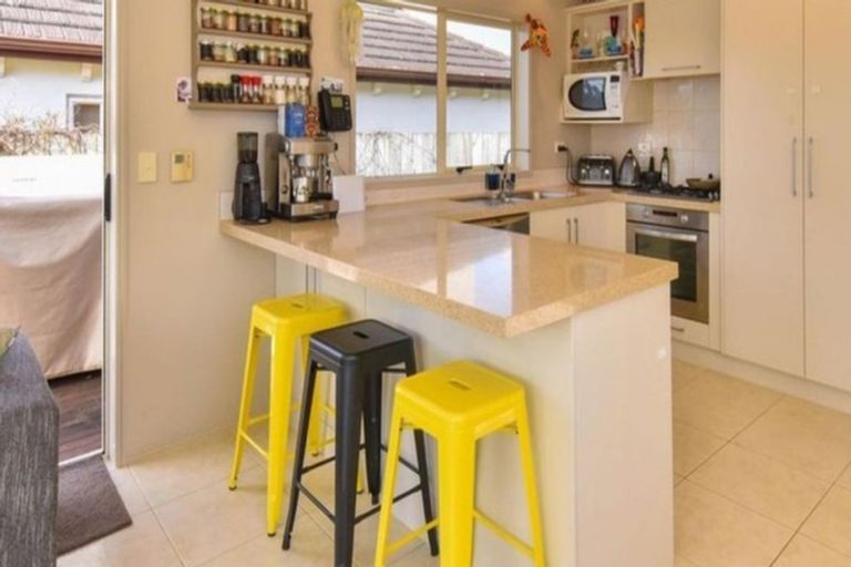 Photo of property in 9 Brechin Place, Wattle Downs, Auckland, 2103