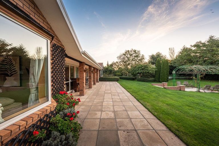 Photo of property in 10 Faith Place, West Melton, Christchurch, 7675