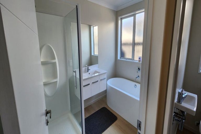 Photo of property in 34 Solander Road, Pegasus, 7612