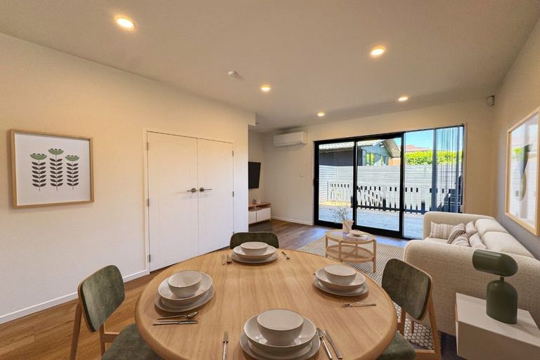 Photo of property in 19c House Avenue, Mangere Bridge, Auckland, 2022