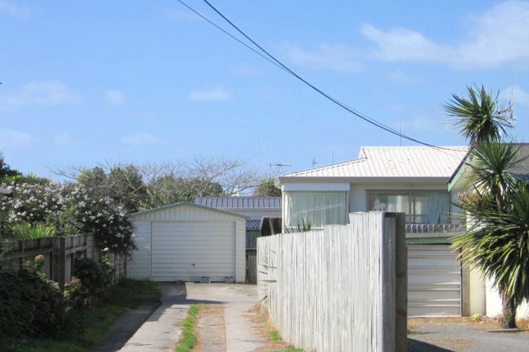 Photo of property in 3b Lachlan Avenue, Mount Maunganui, 3116