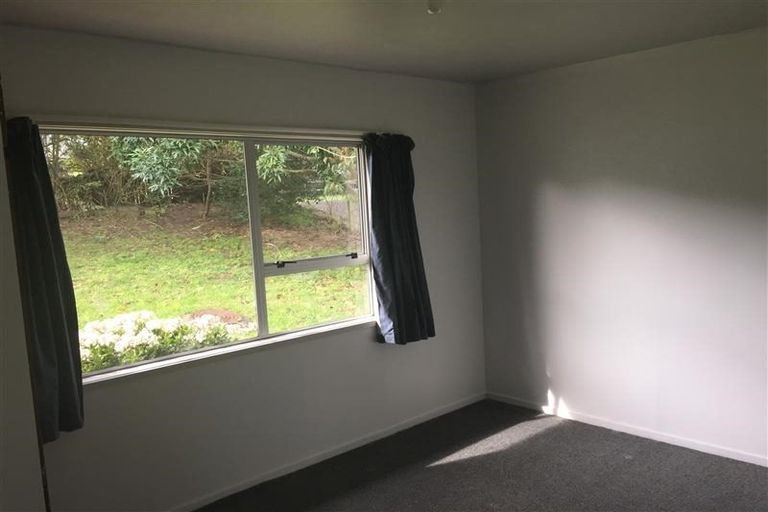 Photo of property in 44 Cedar Heights Avenue, Massey, Auckland, 0614
