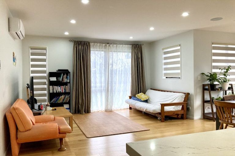 Photo of property in 73 Sturges Road, Henderson, Auckland, 0612