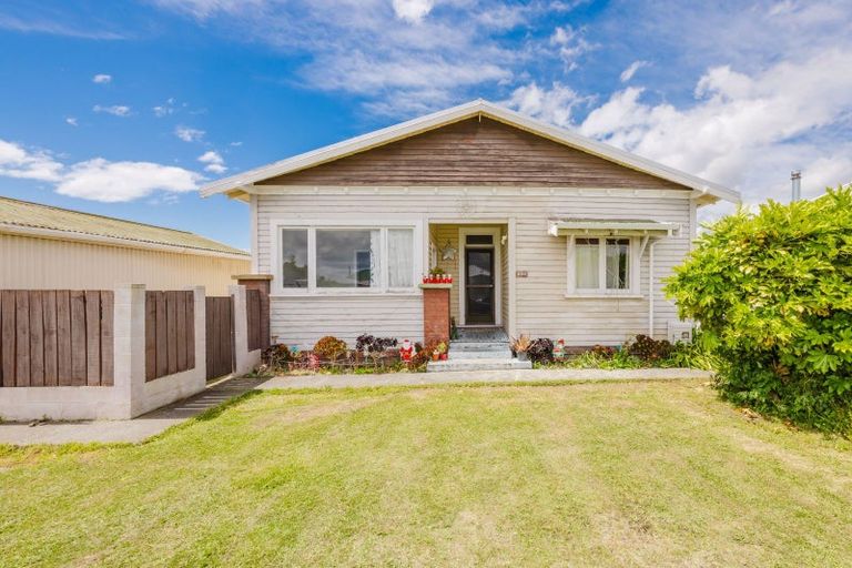 Photo of property in 204 Lascelles Street, Saint Leonards, Hastings, 4120